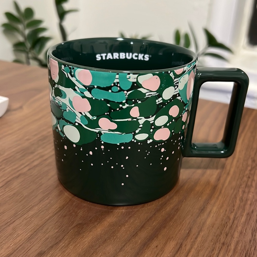Starbucks Holiday 2022 Marble Green and Pink Forest Venetian Ceramic
Mug 12oz